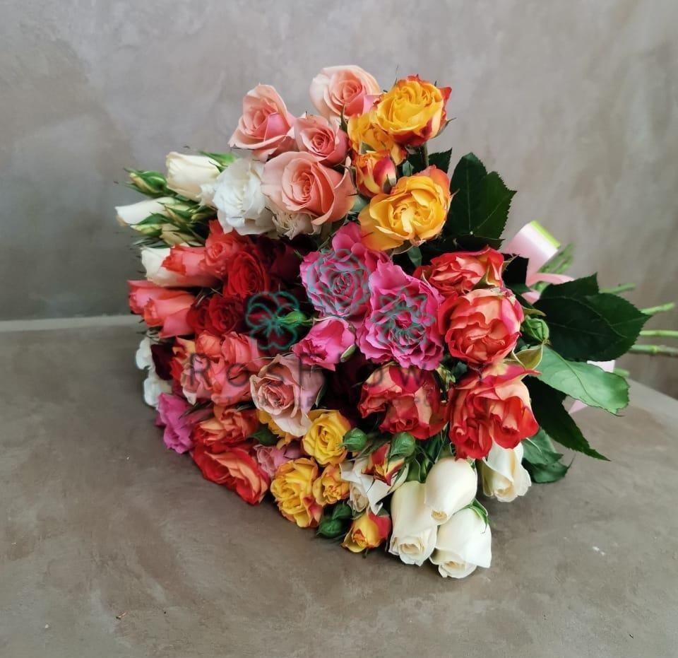 Букет цветов из: Розы в Великом Новгороде