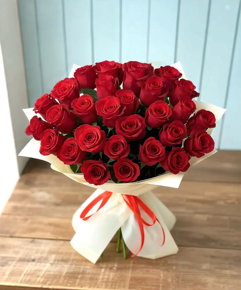Букет 29 Красных роз в Великом Новгороде