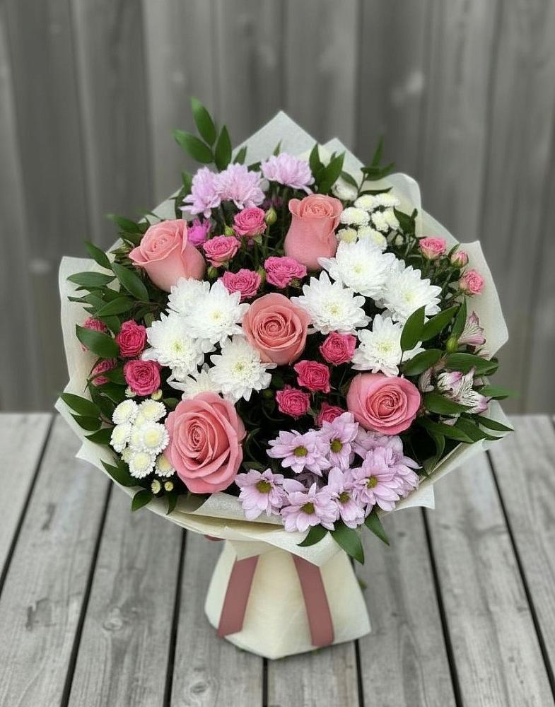 Букет цветов из: Альстромерии, Гвоздики, Розы и Хризантемы в Великом Новгороде