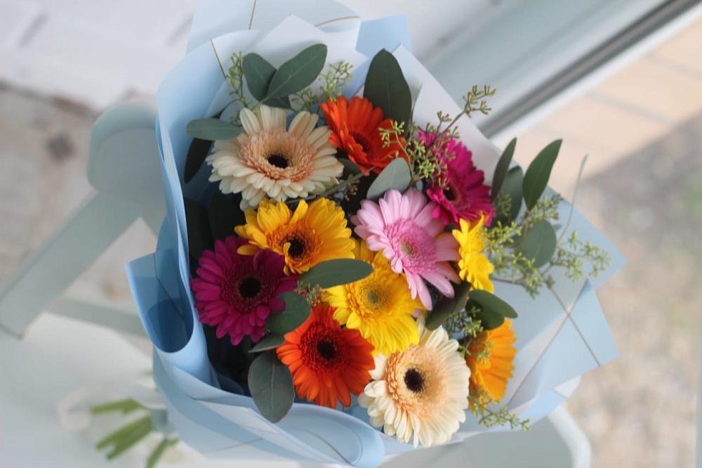 Букет цветов из: Герберы в Великом Новгороде