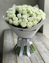 Букет 35 Белых роз в Великом Новгороде