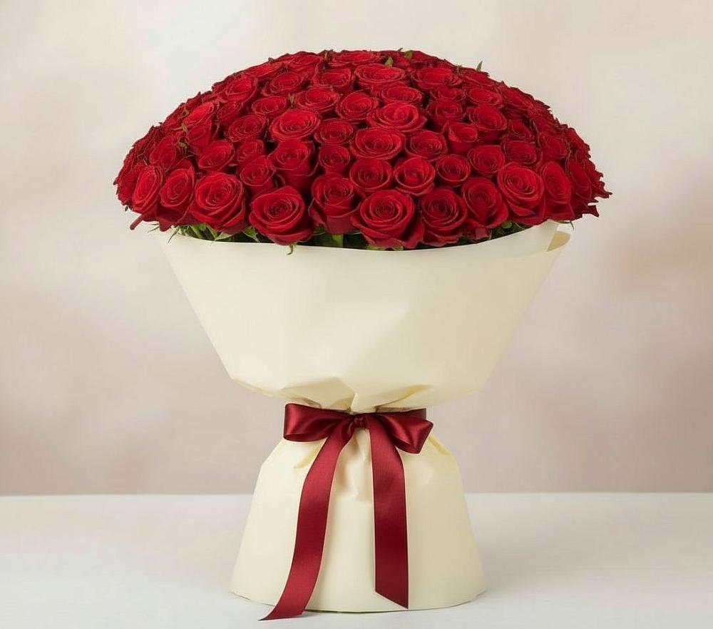 Букет 101 Красная роза Милано в Великом Новгороде