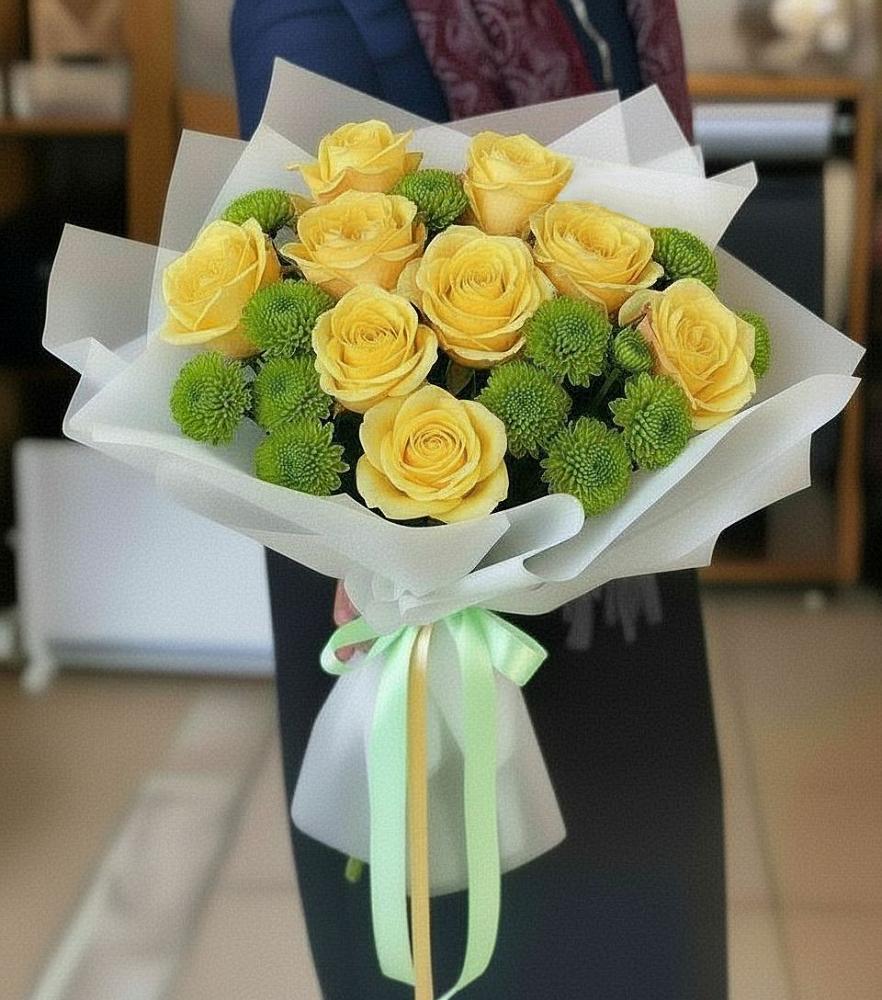 Букет цветов из: Хризантемы и Розы в Великом Новгороде