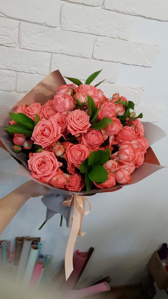 Букет цветов из: Розы в Великом Новгороде