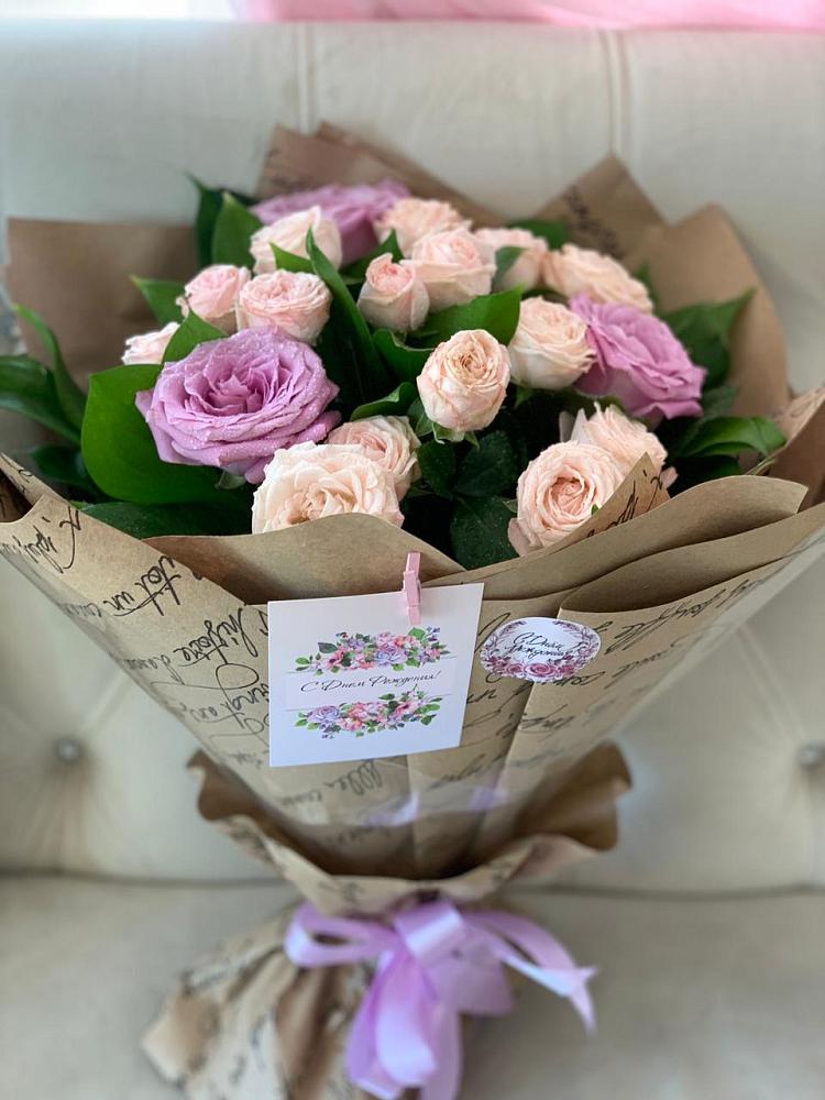 Букет цветов из: Розы в Великом Новгороде