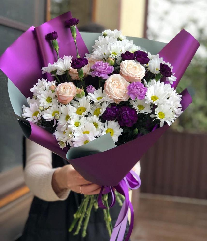 Букет цветов из: Хризантемы, Гвоздики и Розы в Великом Новгороде