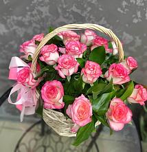 Цветочная композиция из Розы в корзине #REPLACE_PRED# Великом Новгороде