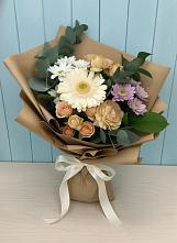 Букет цветов из:  Герберы и Хризантемы в Великом Новгороде