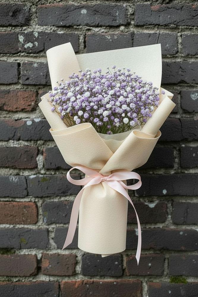 Букет цветов из: Гипсофила в Великом Новгороде