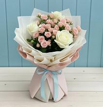 Букет цветов из:  Розы #REPLACE_PRED# Великом Новгороде