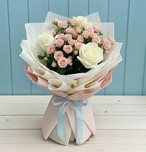 Букет цветов из:  Розы в Великом Новгороде