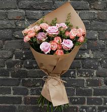 Букет цветов из:  Розы в Великом Новгороде