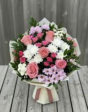Букет цветов из:  Альстромерии, Гвоздики, Розы и Хризантемы в Великом Новгороде
