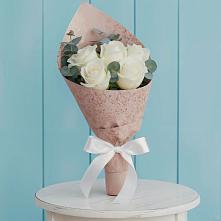Букет цветов из:  Розы в Великом Новгороде