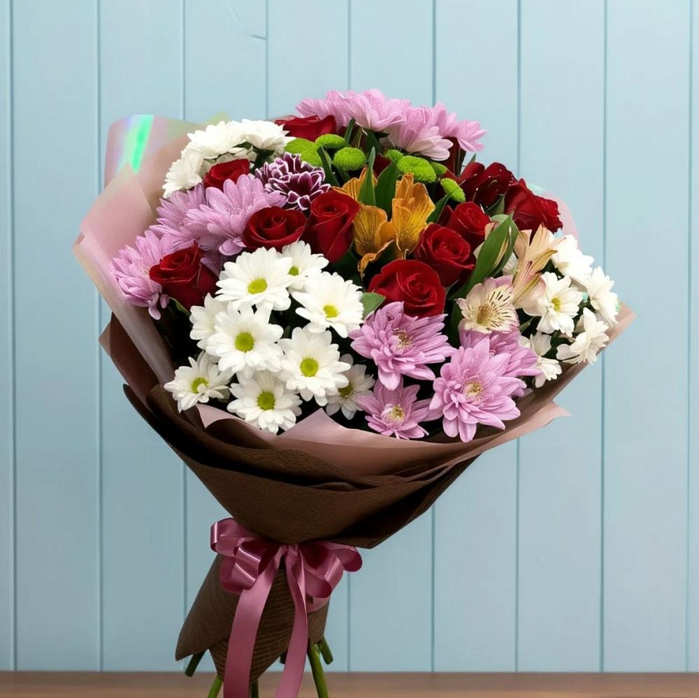 Букет цветов из: Розы, Хризантемы и Альстромерии в Великом Новгороде