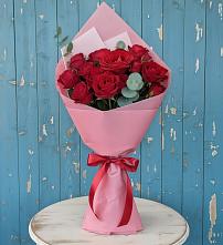 Букет цветов из:  Розы в Великом Новгороде