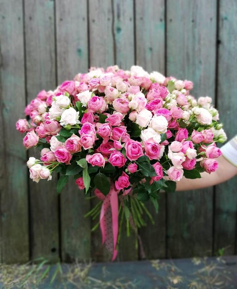 Букет Розовые кустовые розы Натали и Лав Лидия в Великом Новгороде