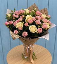 Букет цветов из:  Розы #REPLACE_PRED# Великом Новгороде