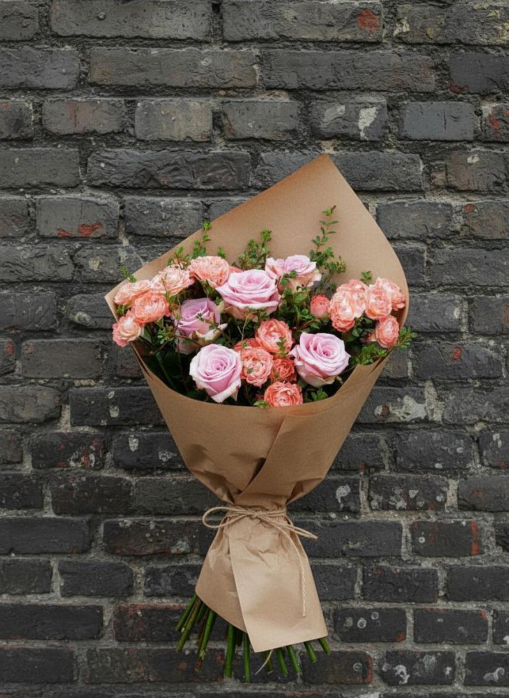 Букет цветов из: Розы в Великом Новгороде