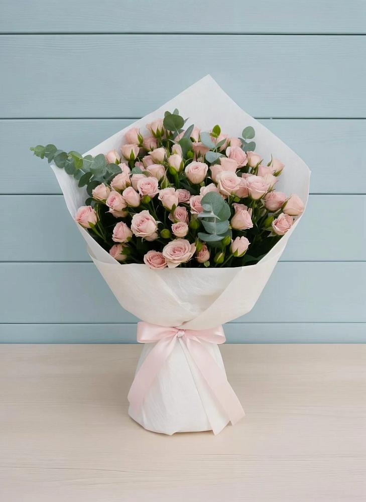 Букет цветов из: Розы в Великом Новгороде