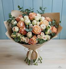 Букет цветов из:  Альстромерии и Розы в Великом Новгороде