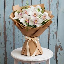Букет цветов из:  Орхидеи и Розы #REPLACE_PRED# Великом Новгороде