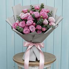 Букет цветов из:  Розы в Великом Новгороде